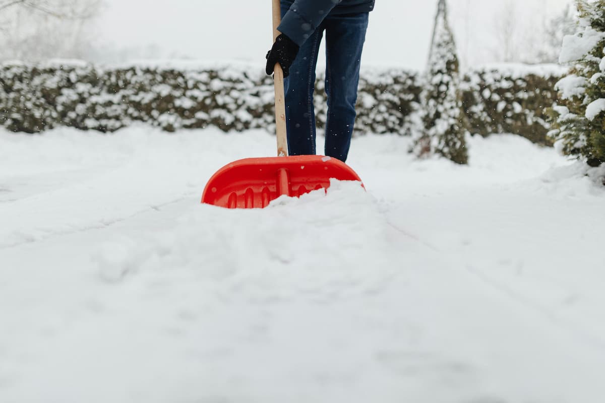 Snow and ice removal services